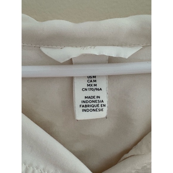 H&M Button Up Top - Picture 3 of 3